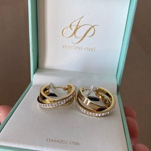 New gold hoop earrings jenni park
